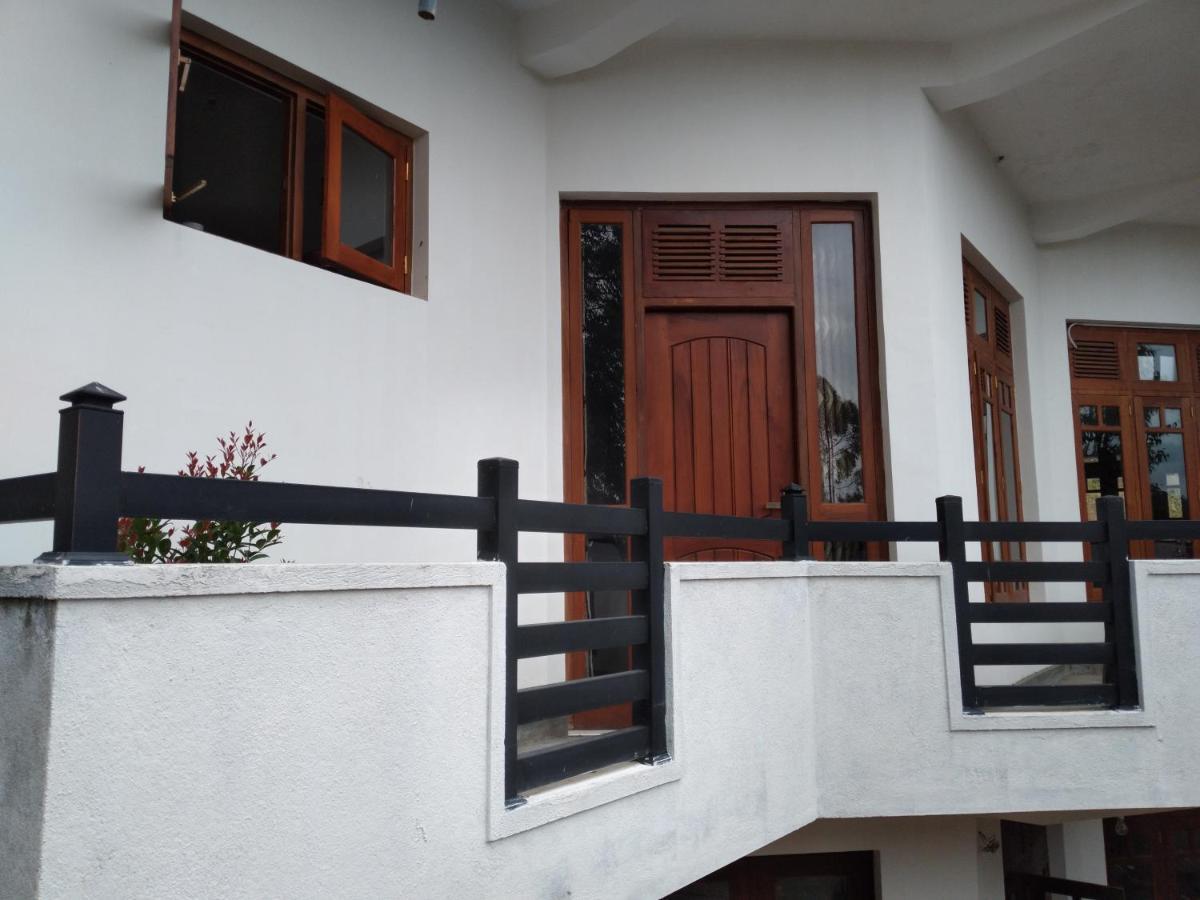 Holly House Homestay إيلا المظهر الخارجي الصورة